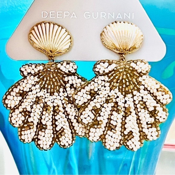 🌺🎉HP🎉🌺 NWT Deepa Gurnani Luxe Beaded Seashell Chandeliers - Picture 7 of 16